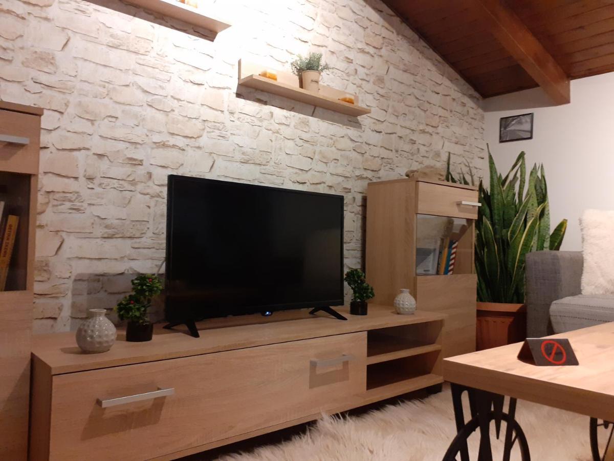 The View Attic Apartment Ioannina Exterior foto