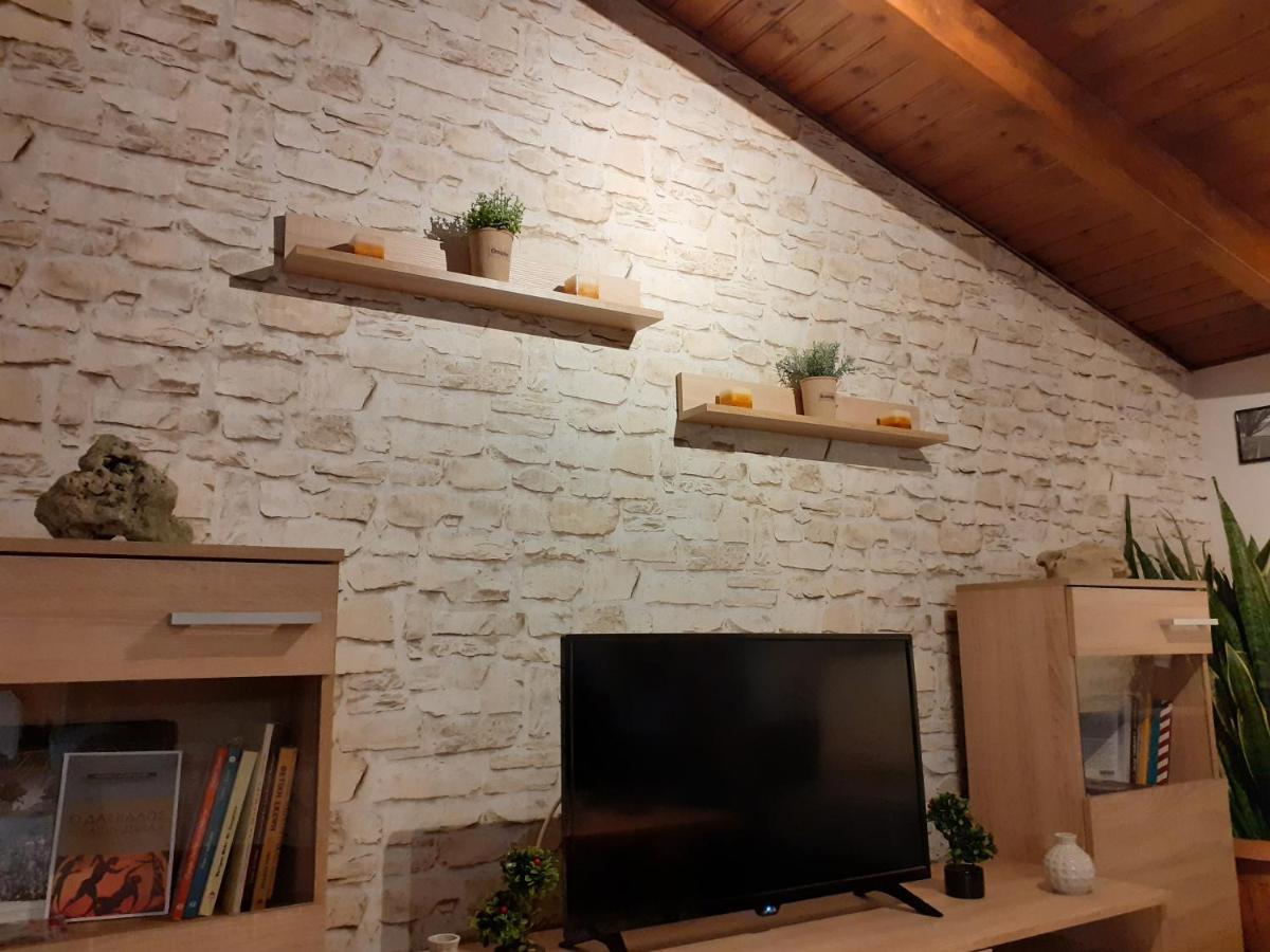 The View Attic Apartment Ioannina Exterior foto