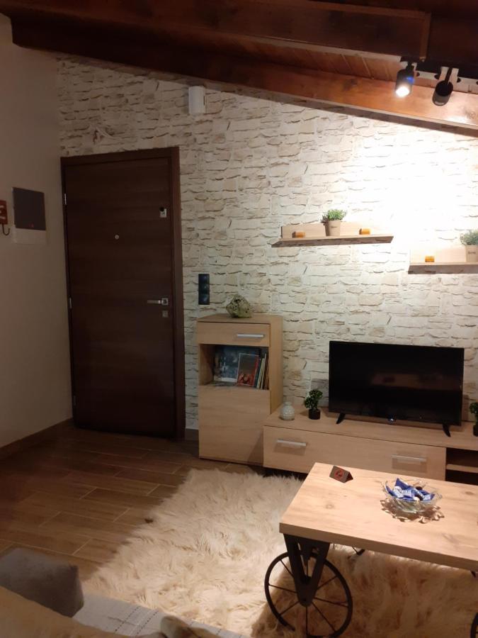 The View Attic Apartment Ioannina Exterior foto