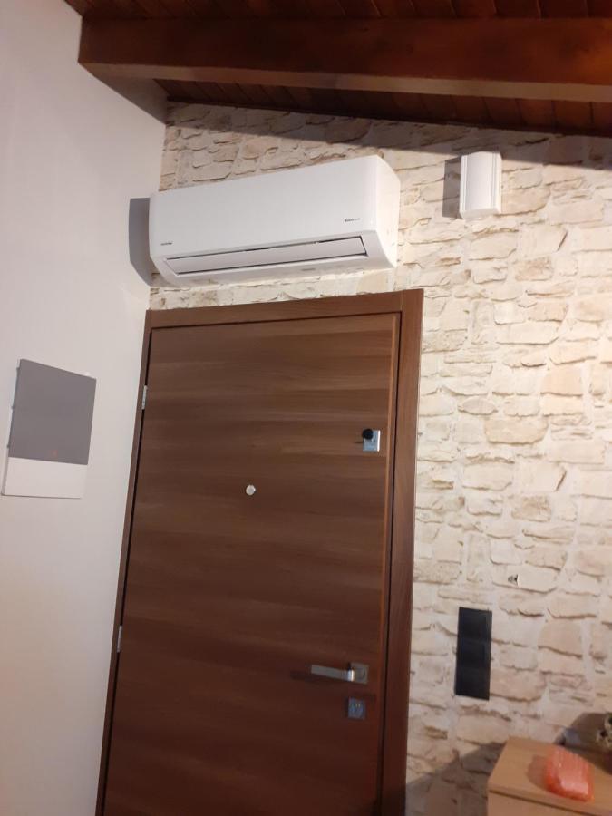 The View Attic Apartment Ioannina Exterior foto